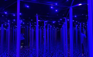 谜光之城布景摄影体验馆