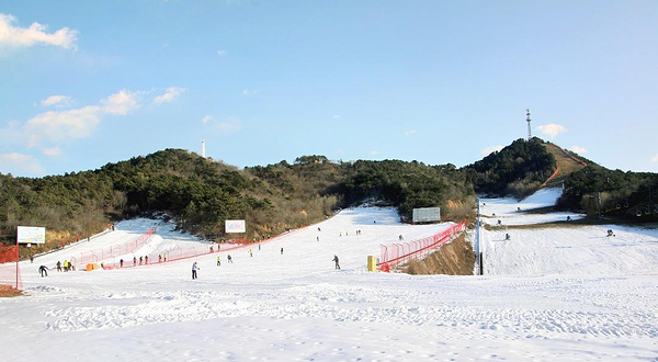 云佛山滑雪场