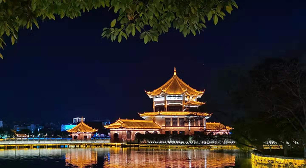 南湖瀛洲亭