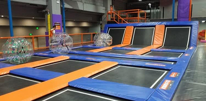 Double one蹦床体验中心