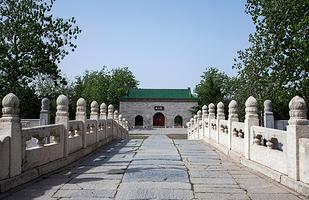 新乡市潞简王墓博物馆