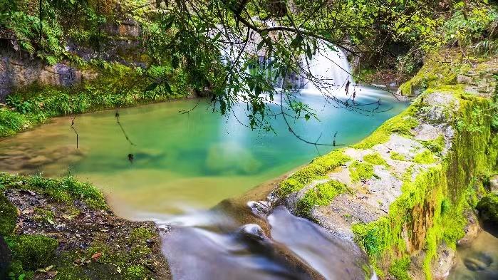 藏龙潭风景区