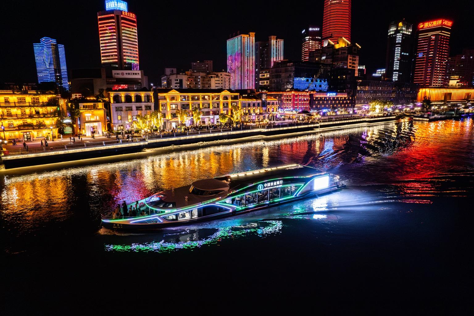 三江夜游