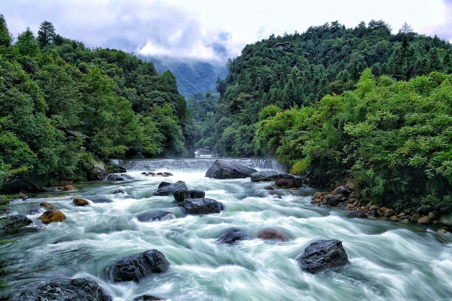 石台牯牛降景区