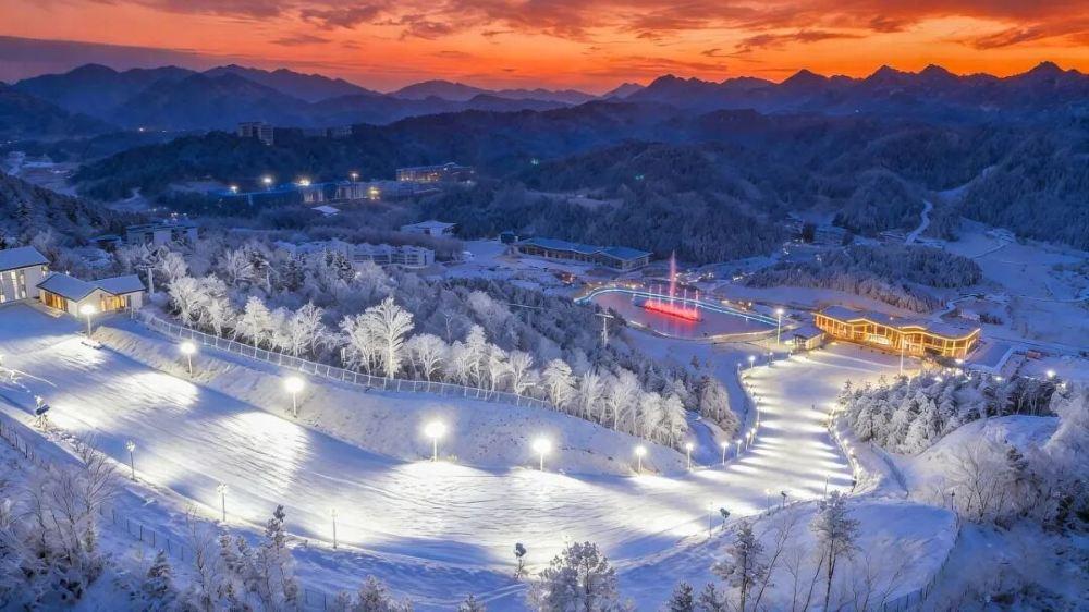 兴山昭君国际滑雪场