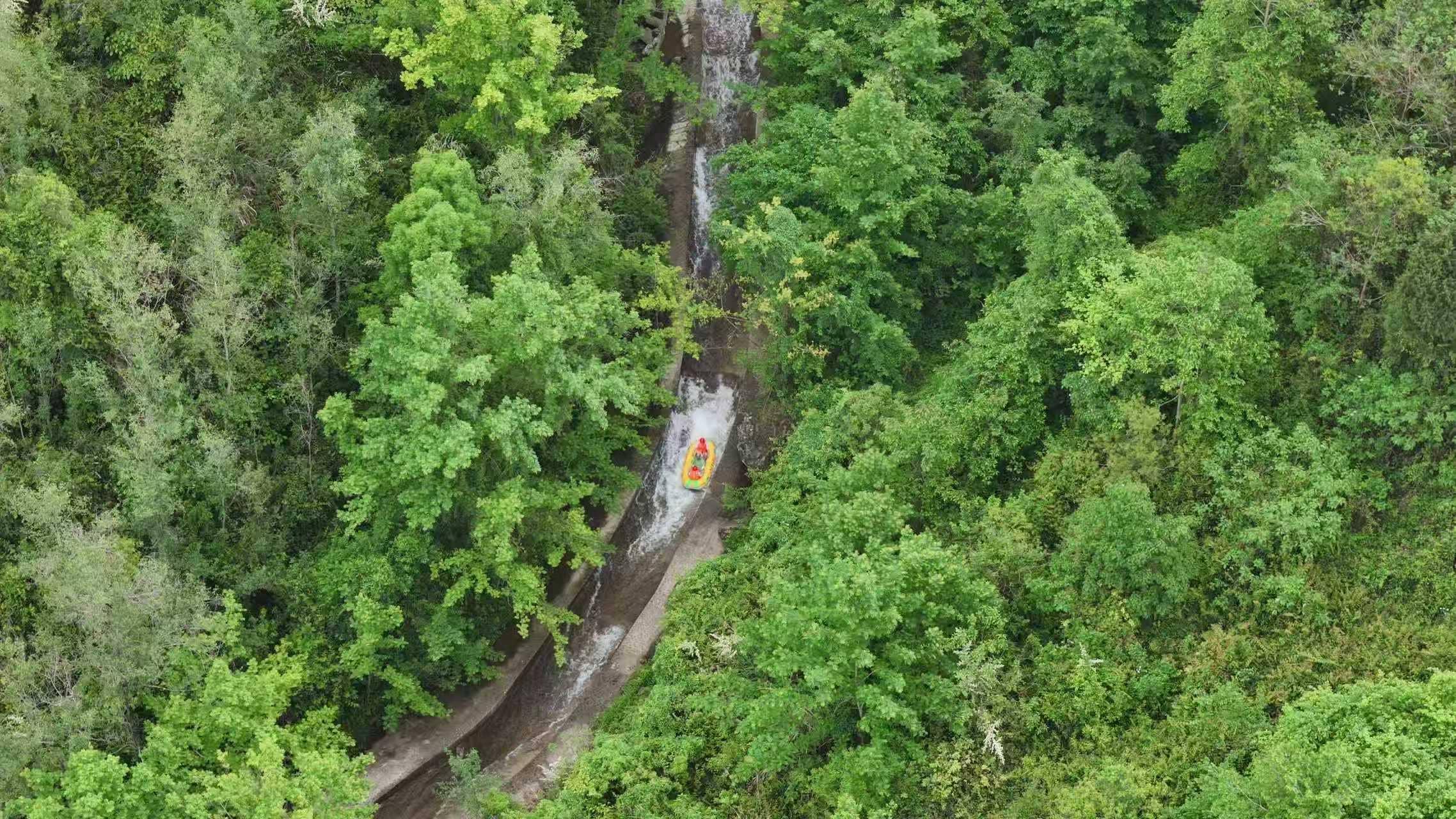 成都丹景谷漂流