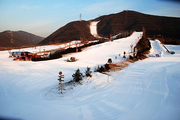 北京军都山滑雪场第 27 张图片