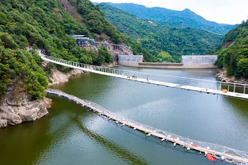万佛山大龙潭峡谷漂流第 4 张图片