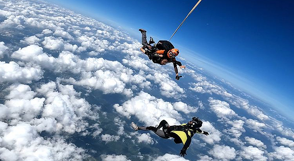 山东青岛跳伞基地