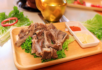 静静的嘛呢石藏餐(香格里拉首店)第 3 张图片