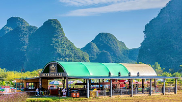 遇龙河景区网红小火车