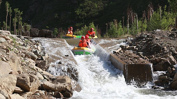 代县峪河源生态漂流景区