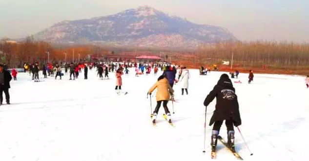 峄山滑雪场