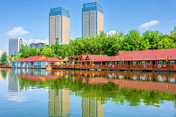 伊犁河风景旅游区第 1 张图片