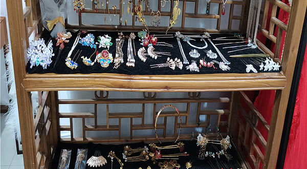 丝慕桐月汉服·国风工作室