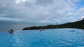 北洛秘境天际泳池