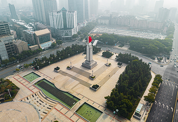 八一广场第 15 张图片