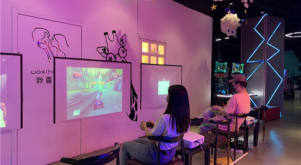 零重力潮运动空间·蹦床·真人CS·射箭(西安路民勇店)