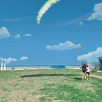 双月湾滑翔伞基地