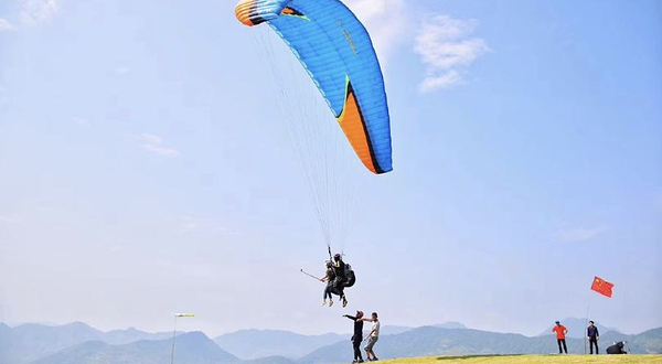 桐庐腾翔滑翔伞基地
