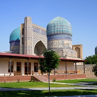 比比·哈内姆清真寺