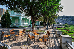 龙环葡韵湿地生态区