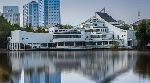 天津大学(卫津路校区)-青年湖