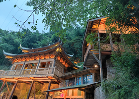 金刚碑·温泉老村