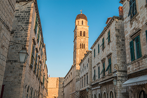 杜布罗夫尼克钟楼