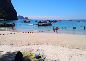 Railay West Beach