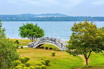 湖光岩风景区第 1 张图片