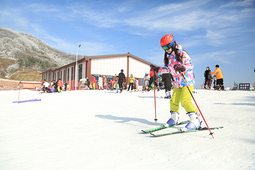 襄阳横冲国际滑雪场第 1 张图片