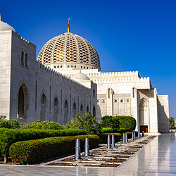 苏丹卡布斯大清真寺