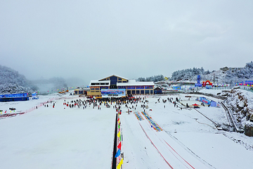 巴山罗盘顶滑雪场第 30 张图片