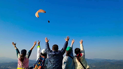 九峰山滑翔伞基地第 5 张图片