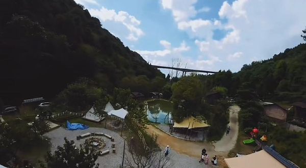 山合塘露营地