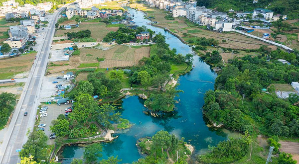 九顿溢流天窗群