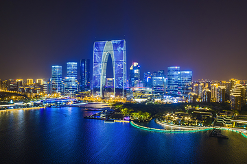 东方之门第 5 张图片