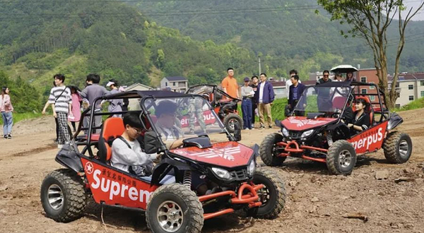 萧皇岩探险公园