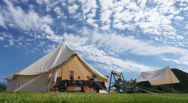 地球生活牧阳山谷野奢帐篷营地