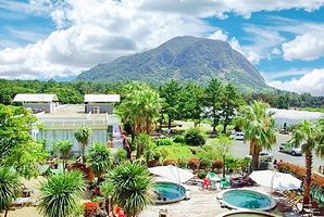 山房山碳酸温泉