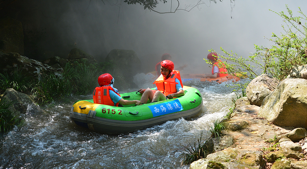 庐山西海漂流（原桃花溪漂流）