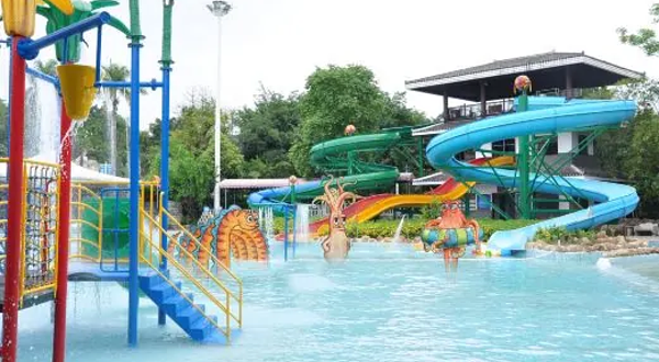 九曲湾水上乐园