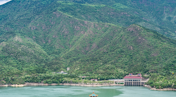 蟒山国家森林公园