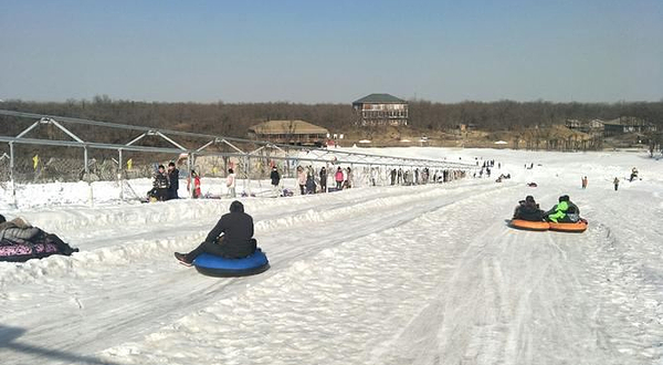雁鸣蟹岛-滑雪场