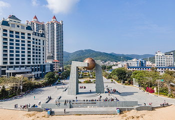 北回归线广场第 1 张图片