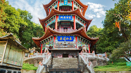 莲花山第 1 张图片