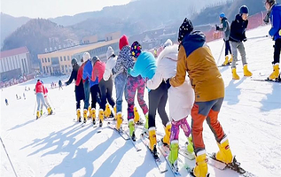 月季山滑雪大世界