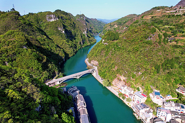 㵲阳河风景名胜区第 3 张图片
