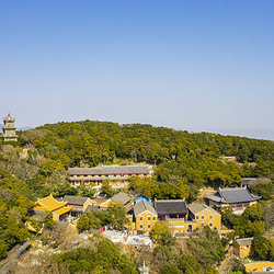 洛迦山
